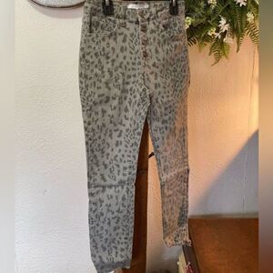 Nature denim High Rise Leopard print button fly skinny jeans size 3